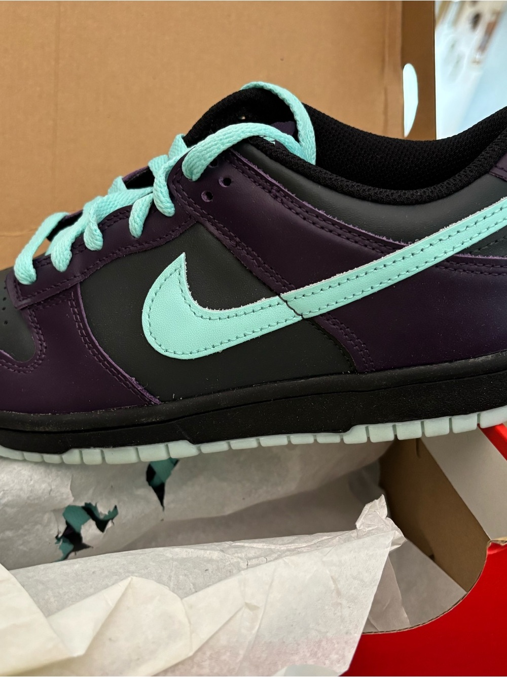 Nike big Kids Sneakers Purple with Mint Laces 6.5 m 8 wm - Picture 5 of 6